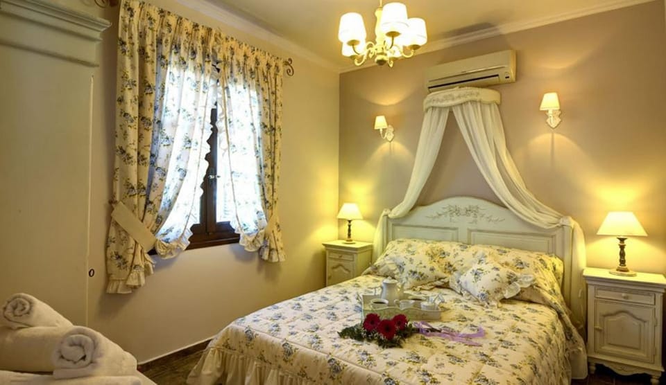 Bed, Decorative detail