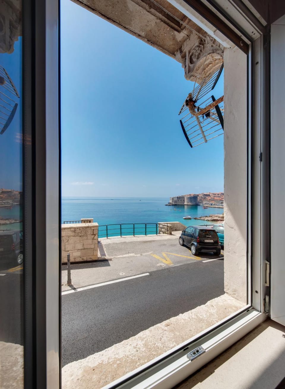 City view, Sea view, Street view