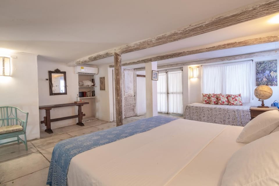 Bedroom, air conditioner