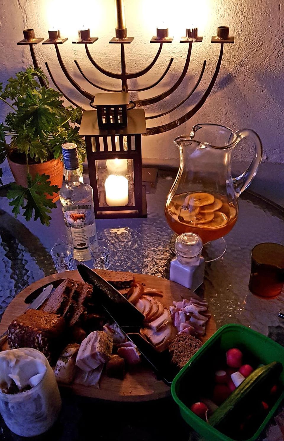 Food and drinks, Food, Dinner, group of guests, group of guests