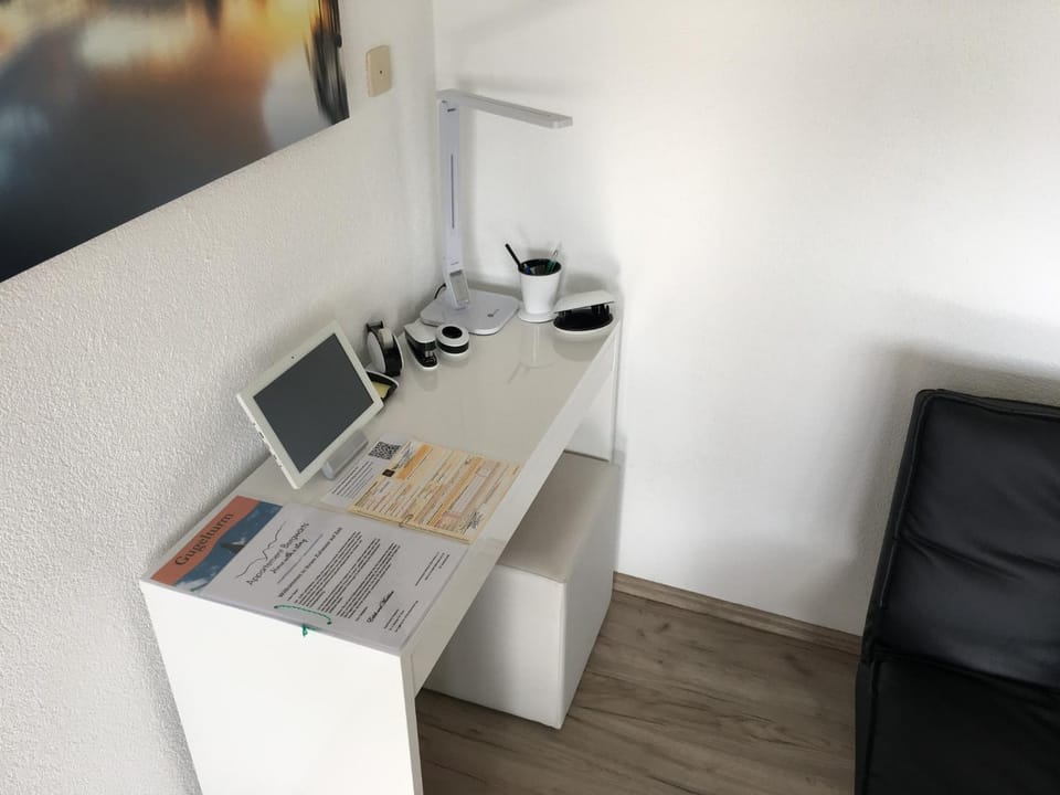 Living room, Business facilities, Decorative detail, hair dresser