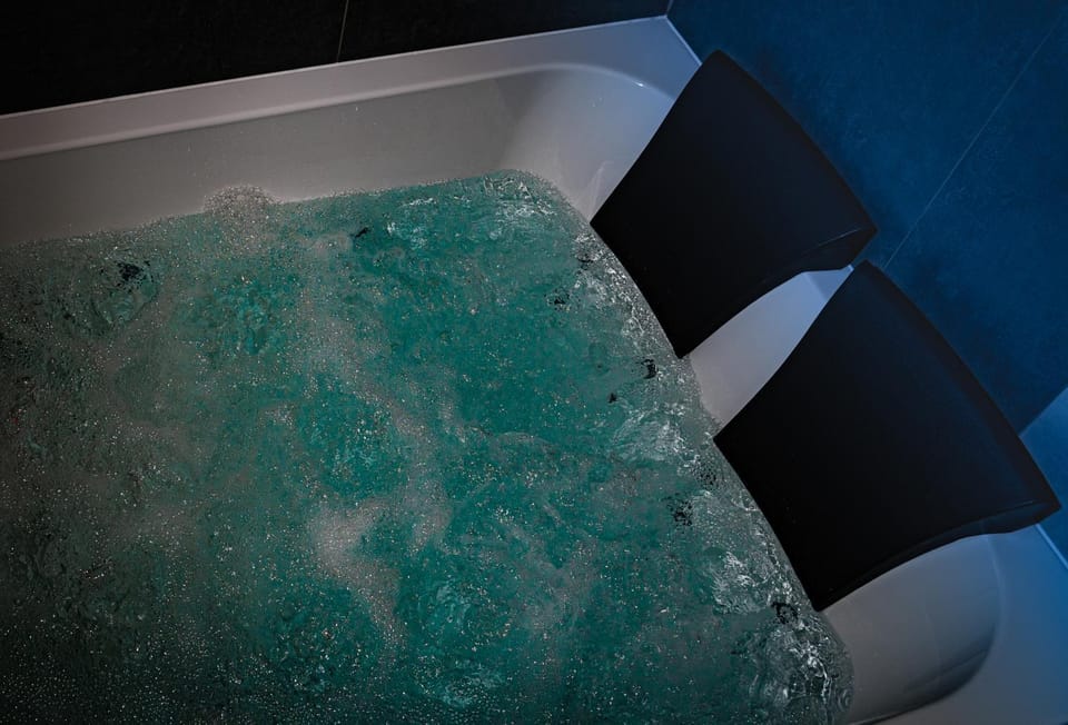 Hot Tub, Spa and wellness centre/facilities
