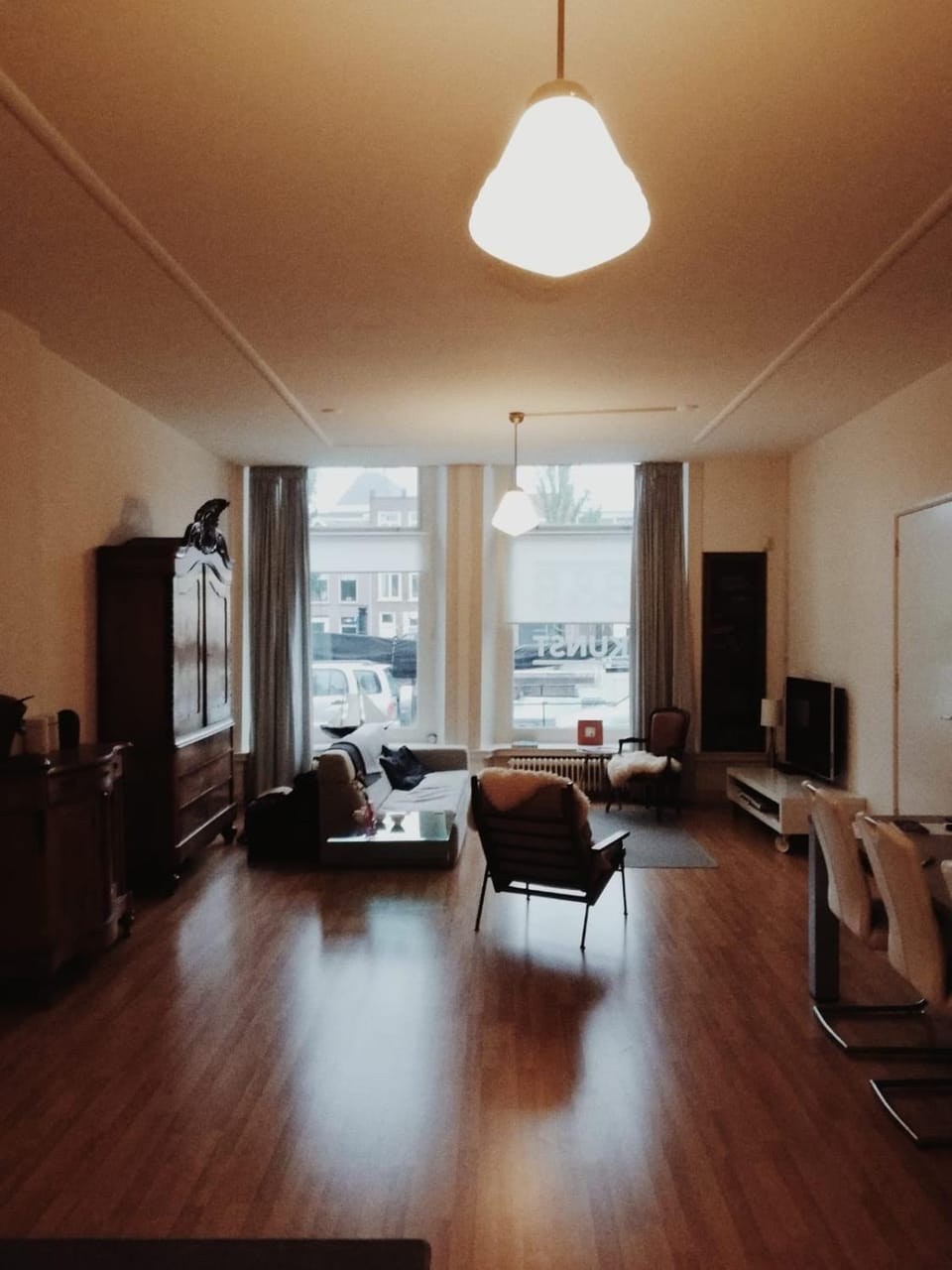 Nightclub / DJ, TV and multimedia, Dining area