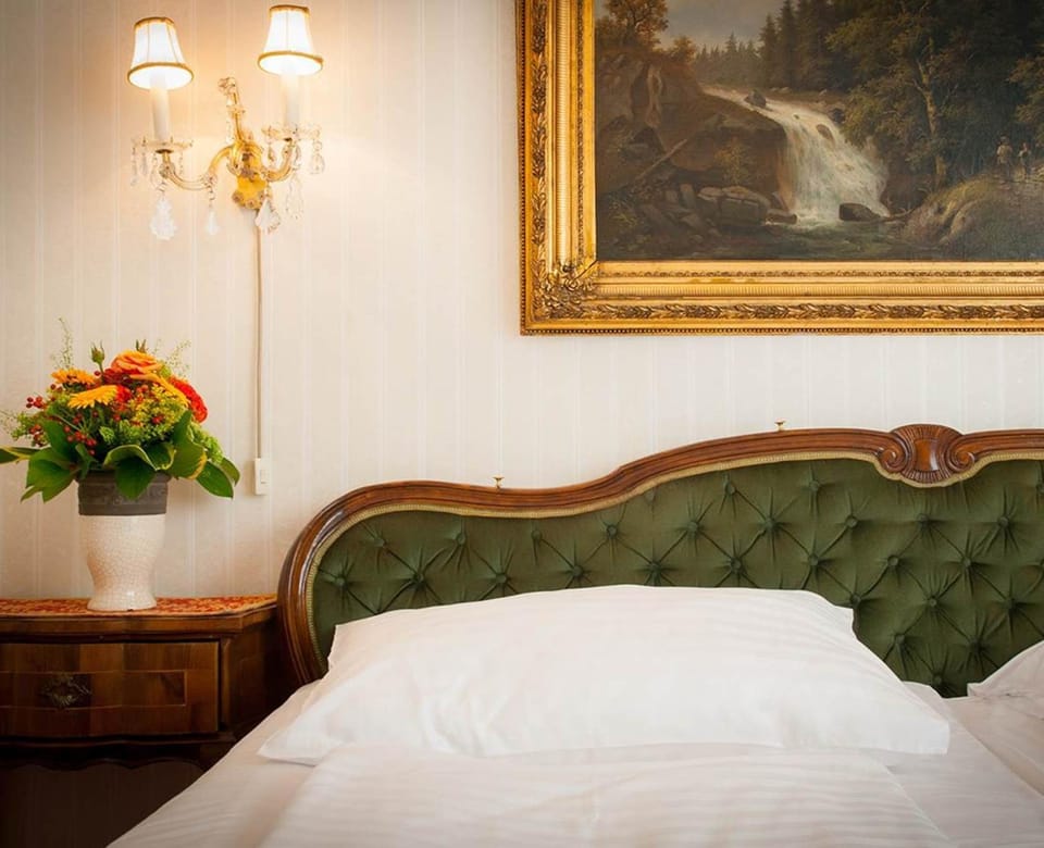 Bed, Decorative detail