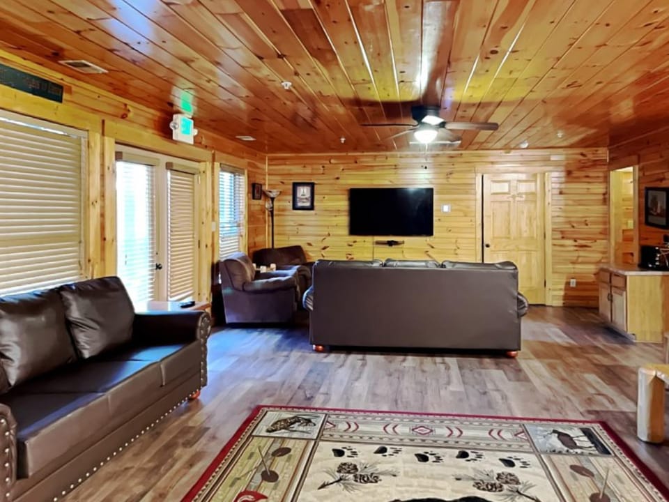 TV and multimedia, Living room, Seating area, furniture