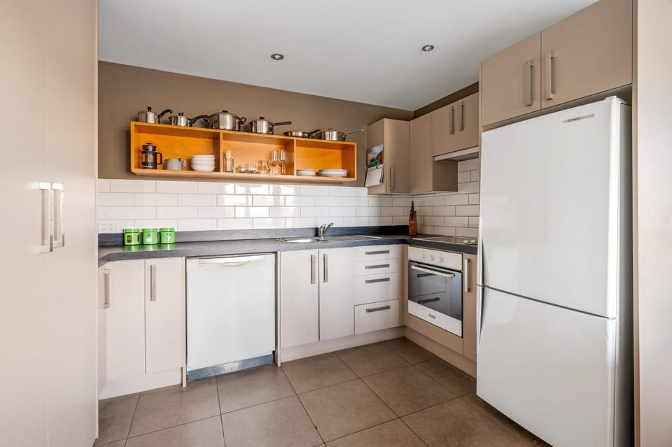 Kitchen or kitchenette, dishwasher, minibar, pet friendly, stove
