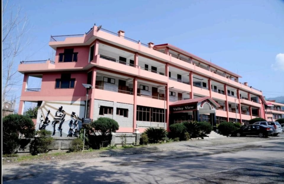 Hotel Valley View Hotel in Himachal Pradesh