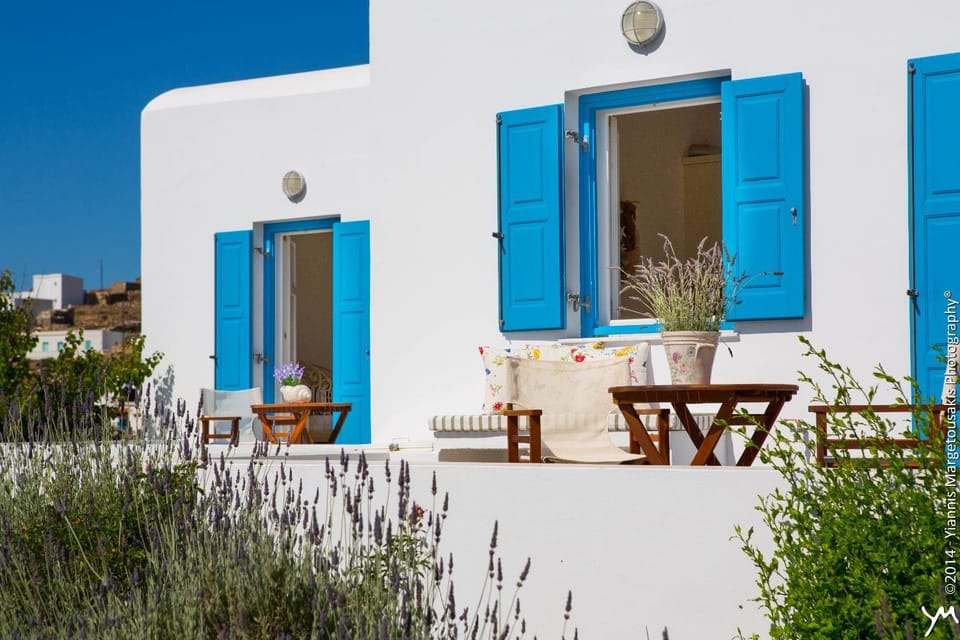 Balcony/Terrace, Balcony/Terrace, Seating area, City view, Garden view, Mountain view