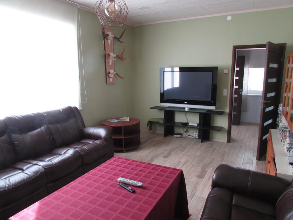 Kihelkonna Jahimaja majutus Apartment in Estonia