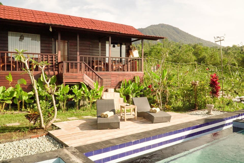 View (from property/room), Garden view, Mountain view, Pool view