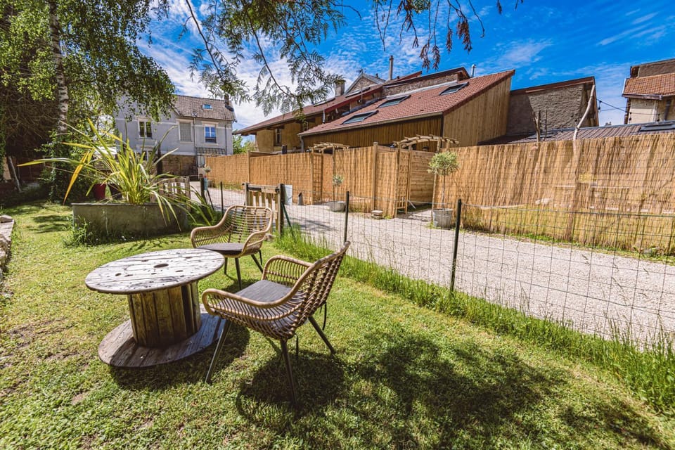 Gîtes Sérénaé avec vue sur rivière Apartment in Grand Est