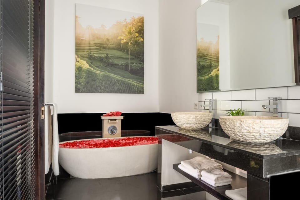 Bathroom, Bath