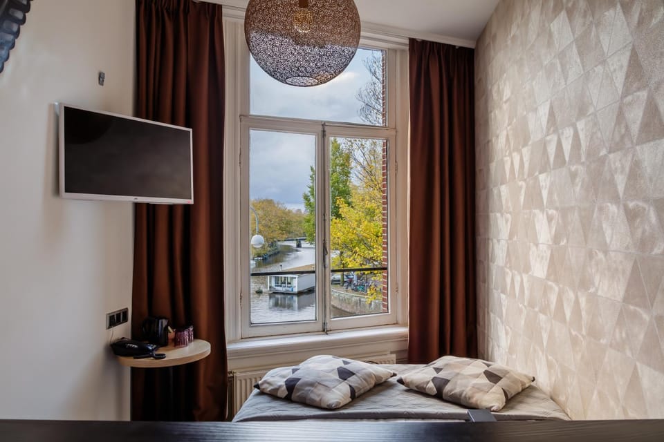 TV and multimedia, Bedroom