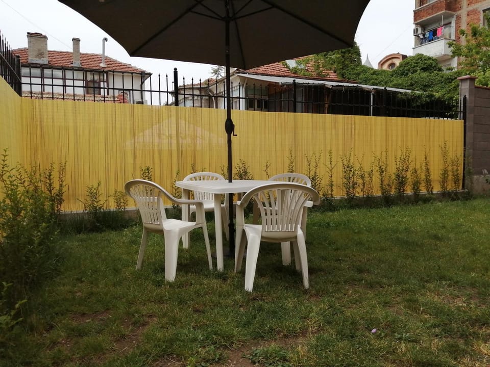 Patio, Garden