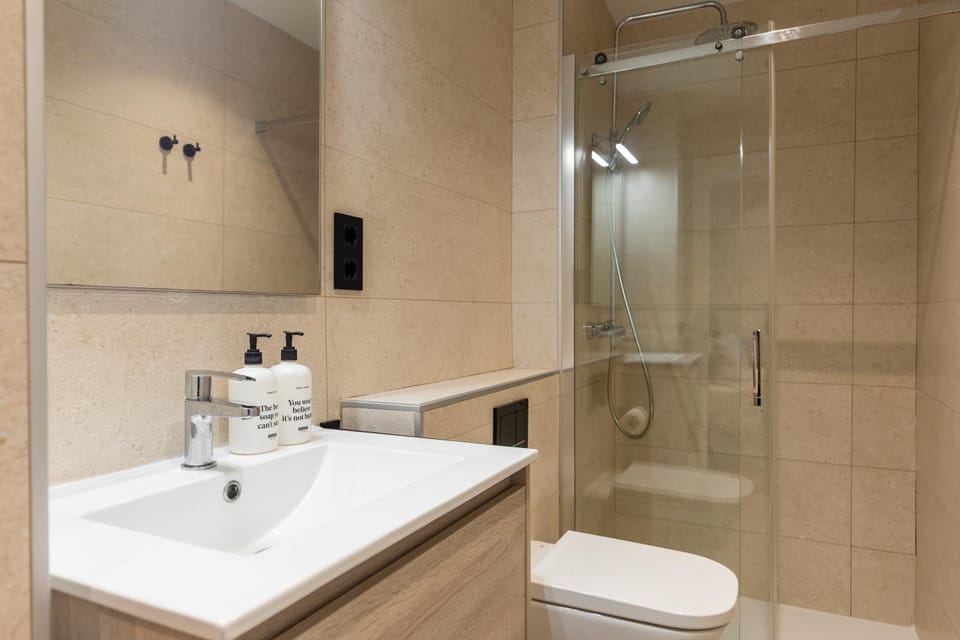 Shower, Bathroom