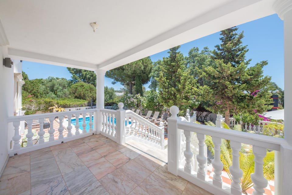 Elegant Classic Villa close to Nikki beach Villa in Marbella
