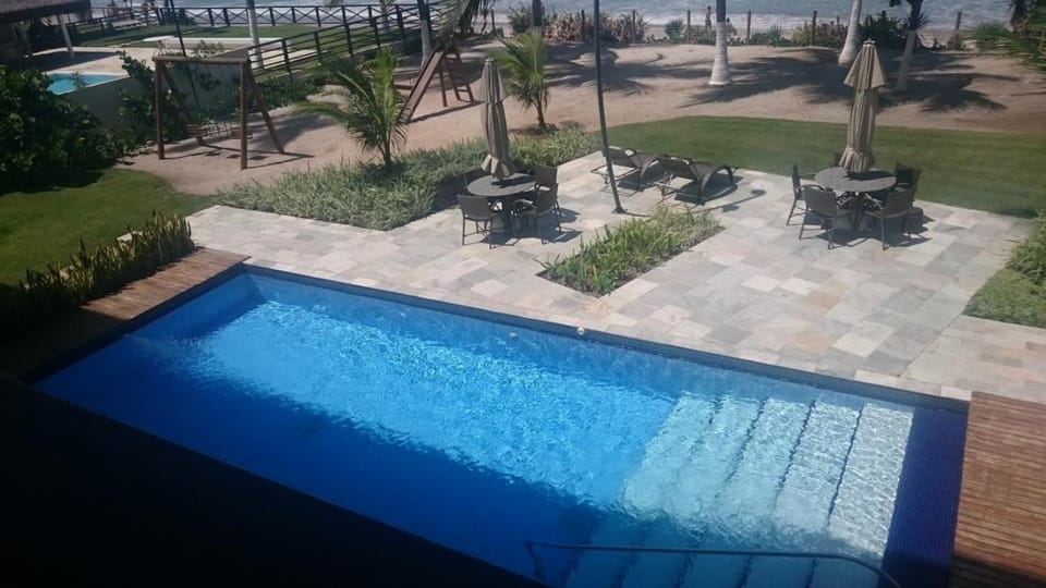 Swimming pool, Swimming pool