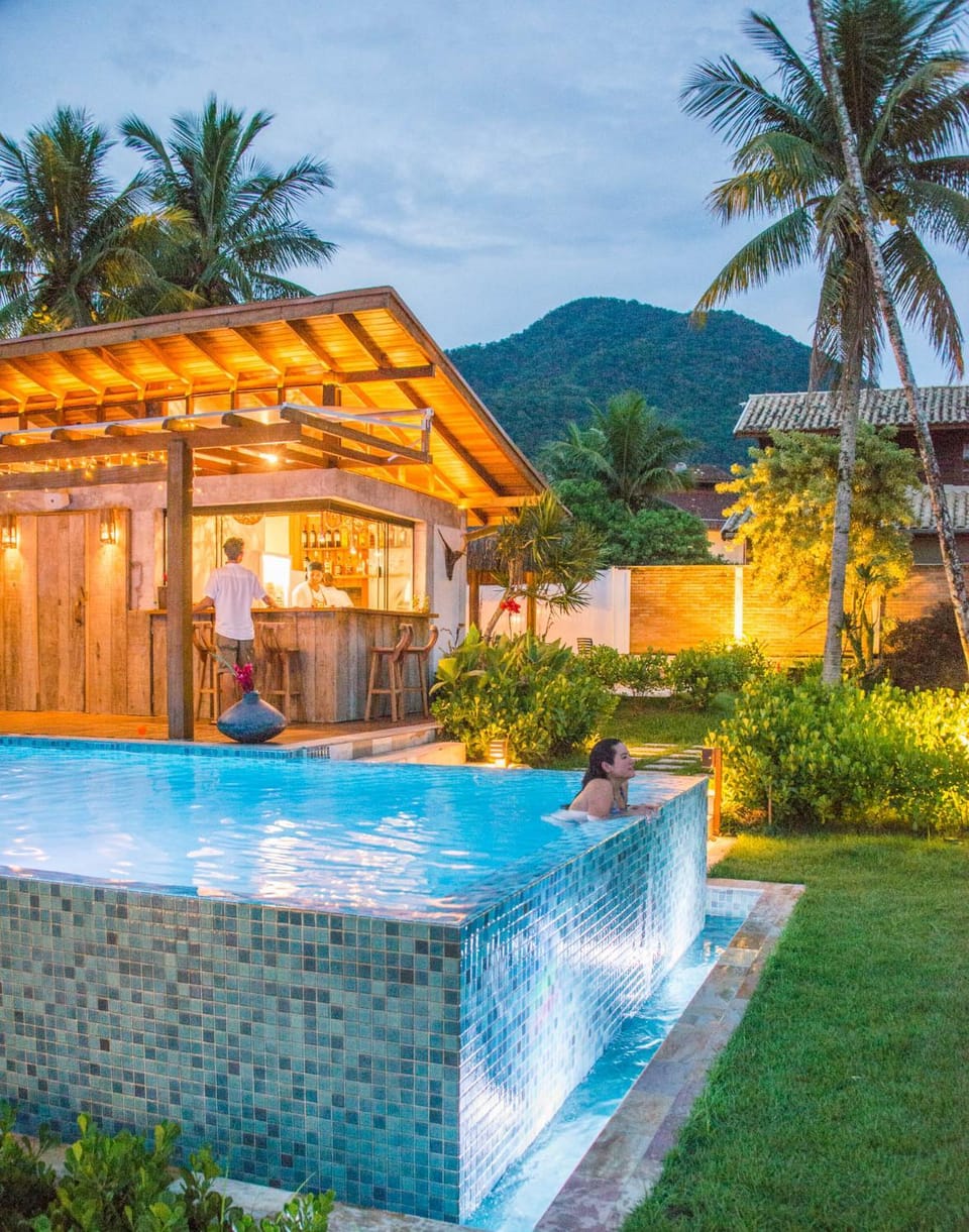 Lounge or bar, Mountain view, Swimming pool, Swimming pool