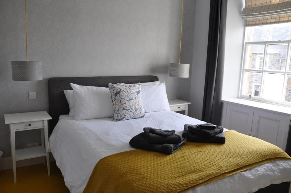 Photo of the whole room, Decorative detail, Bedroom