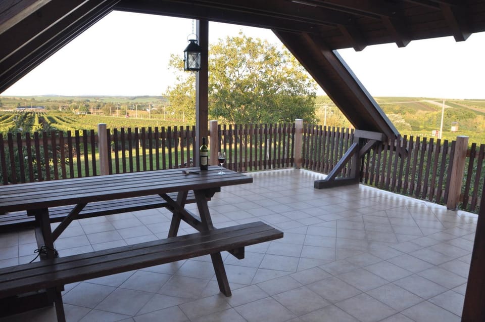 Balcony/Terrace, Garden view
