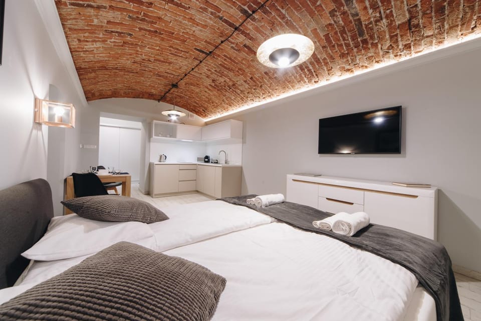 TV and multimedia, Bedroom
