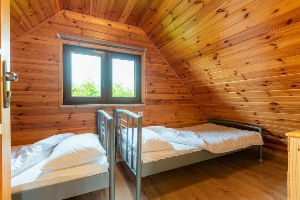 Bed, Other, Other, Other, Photo of the whole room, Seating area, Bedroom