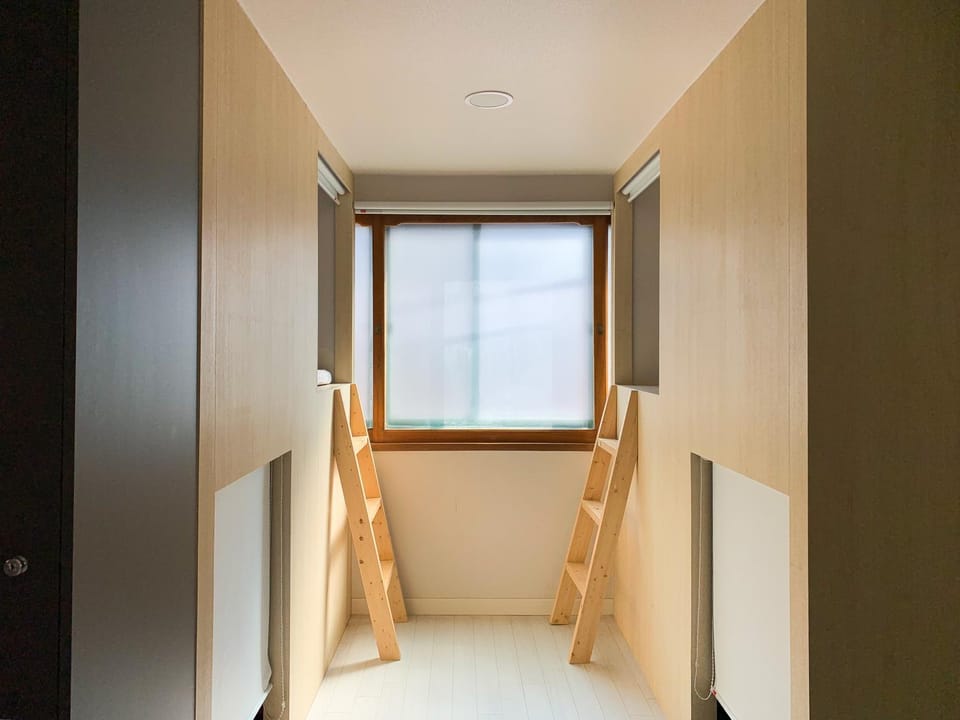 GangnamStay - Foreign Female Only Bed and Breakfast in Seoul