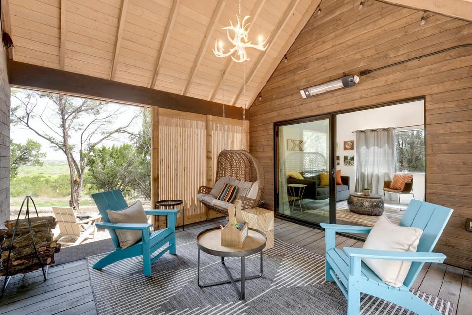 Patio, Day, View (from property/room), Balcony/Terrace, Living room, Seating area