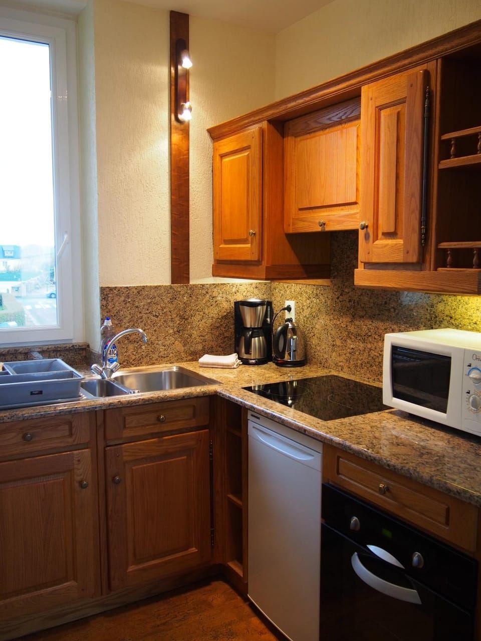 Coffee/tea facilities, Kitchen or kitchenette, dishwasher, pet friendly, stove, toaster