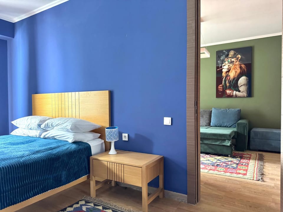 Bed, Living room, Bedroom
