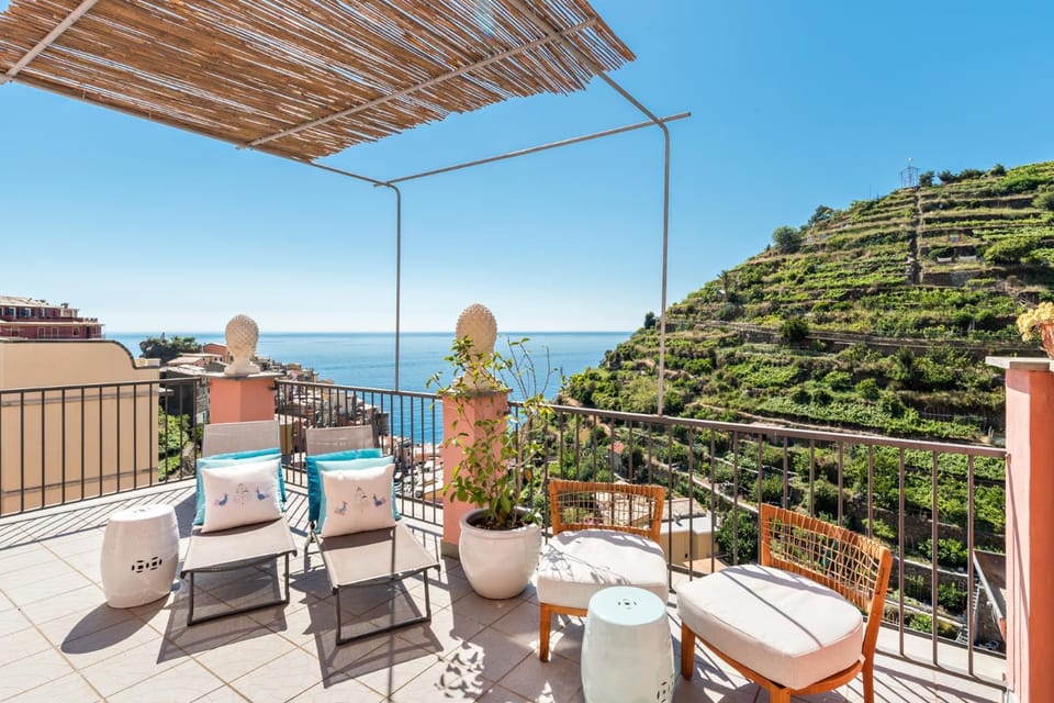 La Torretta Lodge Bed and Breakfast in Manarola
