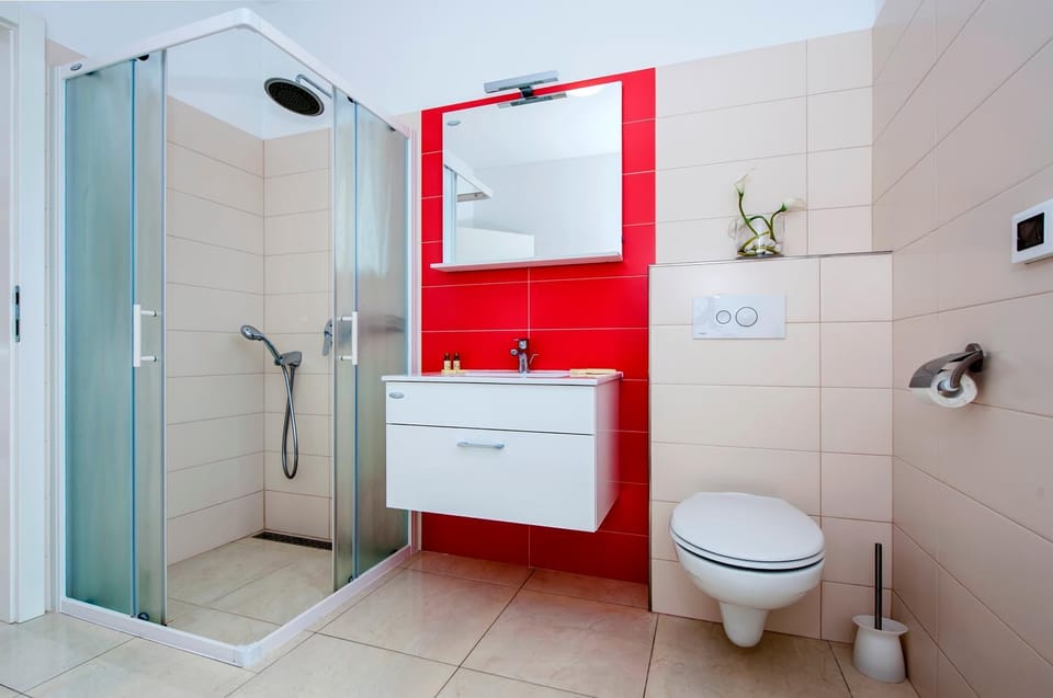 Apartments and Rooms Camaiore Bed and Breakfast in Rovinj