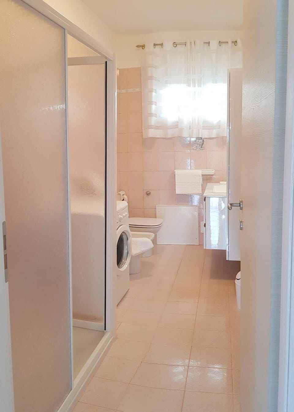Bathroom, Bathroom