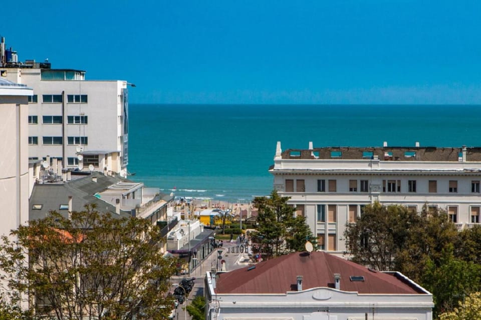 Neighbourhood, City view