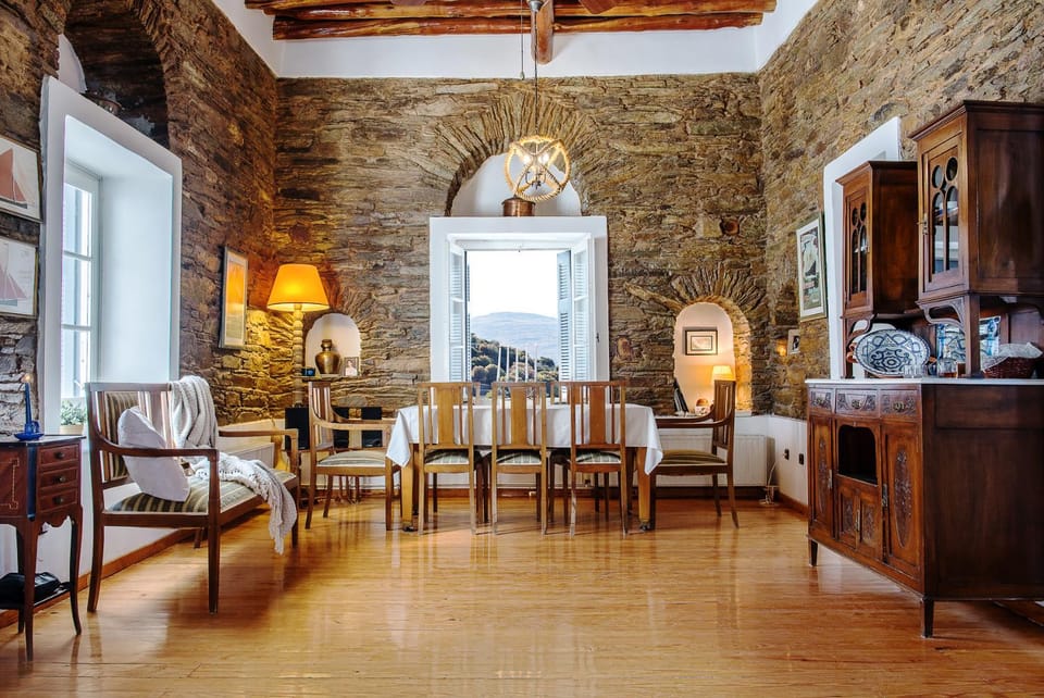 Seating area, Dining area, City view, Garden view, Landmark view, Mountain view, Sea view, Sunset, Quiet street view, Inner courtyard view