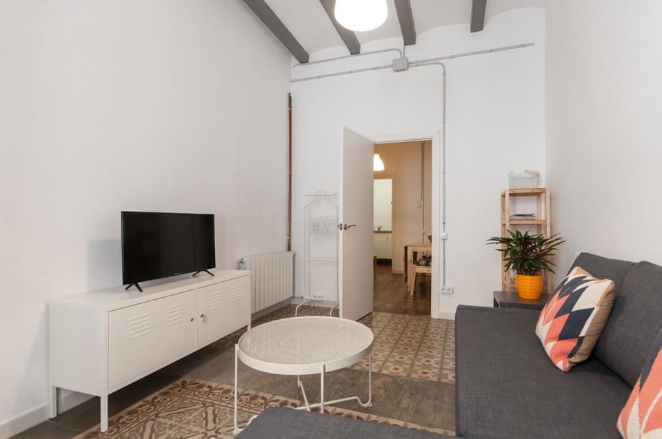 Living room, Photo of the whole room
