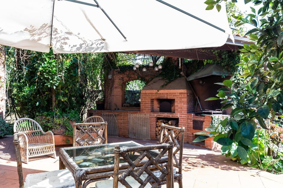 Patio, Seating area