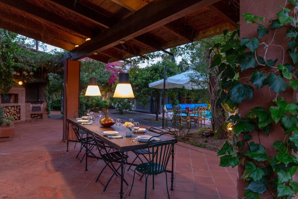 Garden, Dining area