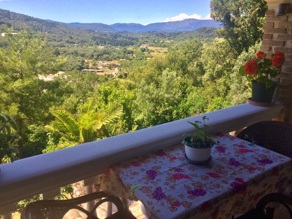 Ermones Penelope Bungalow House in Peloponnese, Western Greece and the Ionian