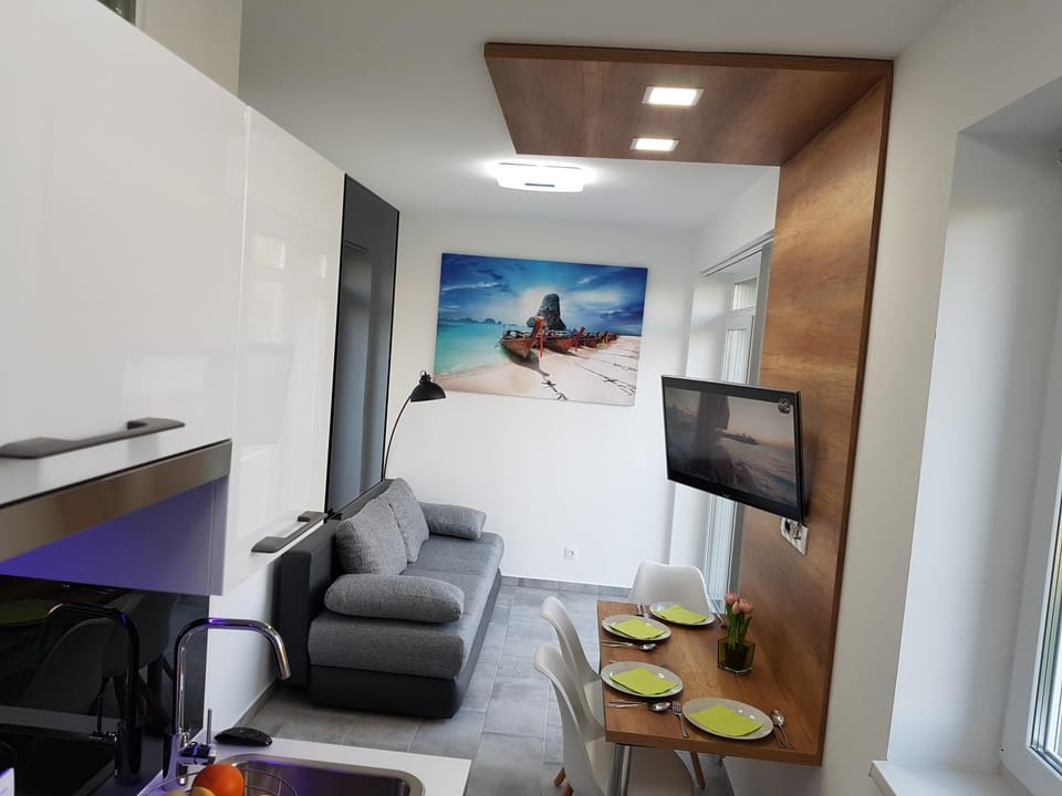 Living room, Dining area