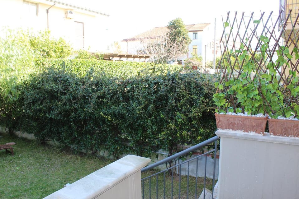Garden, Garden view