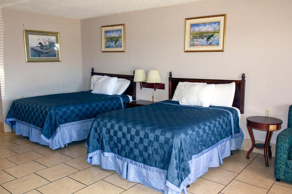 Toledo Town Inn Motel in Toledo Bend Reservoir