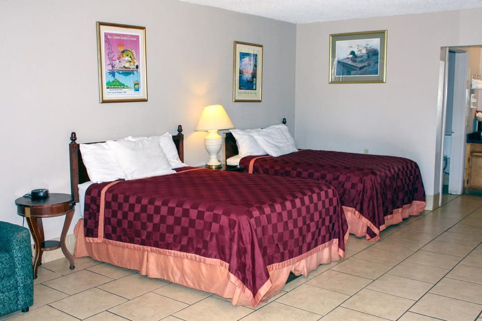 Toledo Town Inn Motel in Toledo Bend Reservoir