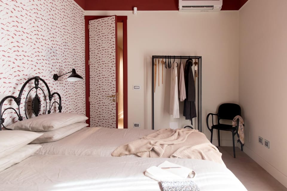 Bed, Bedroom, air conditioner