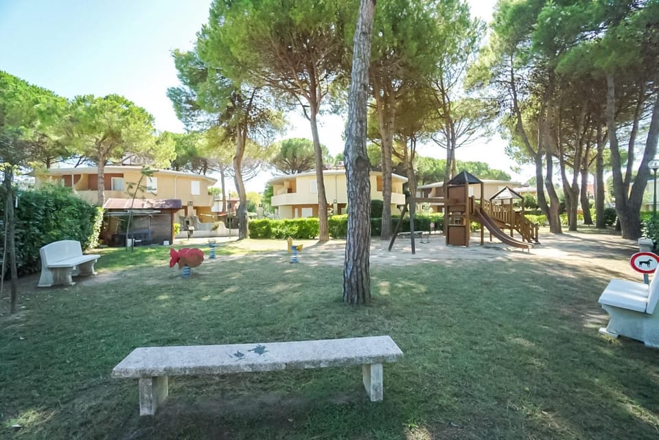Children play ground, Garden