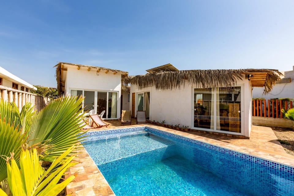 Pool view, Swimming pool, sunbed