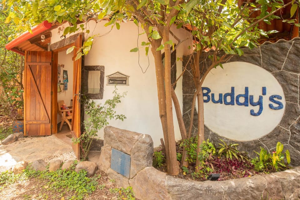 Buddy's Hostel & Pousada Alto Paraiso Inn in State of Goiás