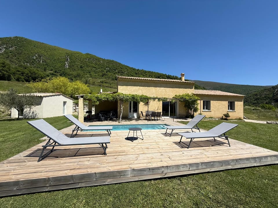 Estive des Angelettes Piscine chauffée Sauna Villa in Provence