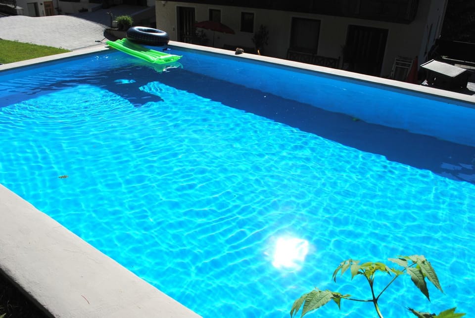 Swimming pool, Swimming pool