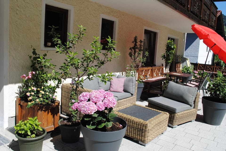 Patio, Seating area, Internal: Not applicable to any particular room